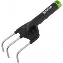 Стальной 3-зубый рыхлитель Palisad BASE 62068 размером 85 x 245 мм, с полипропиленовой рукояткой, — удобный инструмент для рыхления почвы. Благодаря оптимальной геометрии рабочей части обеспечивает максимальную эффективность работ. Будет полезен для ухода за клумбами в цветнике и грядками в огороде.