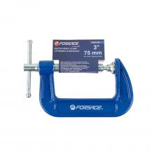 Струбцина G-образная "Profi" 3" 75 мм от бренда FORSAGE представляет собой эффективный зажимной инструмент, который применяется при работе с деталями из различных материалов. Она предназначена для фиксации предметов и прижимания их друг к другу. Этот инструмент идеально подходит для кузовных работ и является профессиональным решением для надежной фиксации заготовок в нужном положении.Струбцина состоит из двух элементов: подвижного элемента, регулирующего силу зажима и расстояние между губками, а также рамы. Подвижная часть имеет специальный рычаг для удобной работы и надежной фиксации заготовки. Максимальный диапазон зажима составляет "3" 75 мм.Для защиты поверхности деревянных деталей от повреждений рекомендуется использовать накладки или подкладывать под губки мягкие бруски.Преимущества струбцины G-образной "Profi":Эффективная фиксация — надежно удерживает заготовки в нужном положении.Регулируемая сила зажима — возможность настройки силы зажима и расстояния между губками для различных задач.Профессиональное качество — подходит для кузовных работ и других профессиональных применений.Удобство использования — специальный рычаг облегчает работу и обеспечивает надежную фиксацию.Защита поверхностей — возможность использования накладок для предотвращения повреждений деревянных деталей.