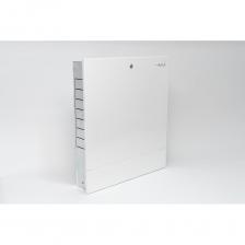 Шкаф распределительный торговой марки AXIS внутренний RV2 AXISRV2 ( на 4 выхода) предназначен для монтажа в них распределительных коллекторов для систем отопления, водоснабжения, насосно-смесительных узлов, малых тепловых пунктов и станций поквартирного учёта тепла и расхода воды. Шкаф распределительный внутренний (встраиваемый) серия AXISRV2 (4 выхода) предназначен для скрытого монтажа в стеновую нишу. Лицевые поверхности окрашены порошковой эмалью по фосфатной подготовке. Не окрашенные детали шкафов выполнены из оцинкованной стали. В боковых стенах корпуса выполнена перфорация, сегменты которой удаляются в месте, удобном для пропуска присоединительных трубопроводов. Выдвижная рама встраиваемых шкафов позволяет регулировать глубину. Диапазон регулировки - 60 мм. Регулировка шкафа по высоте до 63 мм осуществляется с помощью выдвижных ножек. Ножки имеют отверстия для крепления шкафа к полу. Откидная дверца имеет замок, закрывающий шкаф от несанкционированного доступа. Внутри шкафа установлены передвижные монтажные рейки, к которым крепится оборудование.