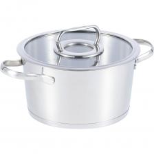 Коллекция из высококлассной нержавеющей стали 18/10 Werner Nice отличается зеркальной поверхностью, трапециевидной формой, расширяющейся к верхнему краю, изящными ручками и стильным переплетением стекла и металла в дизайне. У кастрюли довольно широко расставленные ручки, дающие достаточное пространство для плотного захвата, что делает их и удобными, и оберегающими от ожогов о горячий корпус посуды. С внутренней стороны кастрюли нанесена мерная шкала. Ручка крышки имеет плоский верх, за который очень удобно держаться, и прочно крепится к стальному диску, что исключает ее расшатывание со временем. Кастрюля имеет многослойное капсульное дно, что способствует равномерному распределению тепла при варке, тушении, томлении и сохранению температуры блюда даже после процесса готовки, что позволяет ему настояться и приобрести более насыщенный вкус. Сталь 18/10 - это залог качества, безопасности, неприхотливости и долгой жизни Вашей посуды. Сталь содержит 18% хрома, который наделяет сплав антикоррозийными свойствами, и 10% никеля, обеспечивающего ударопрочность, износостойкость и защиту от микробов. В кастрюле имеется индукционное дно, что позволяет использовать ее на всех видах плит. Объем кастрюли 3,1 л.