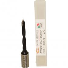 Сверло присадочное с твердосплавной напайкой. Применяется на сверлильно-присадочных станках, а также автоматических присадочных центрах с ЧПУ для сверления сквозных отверстий.