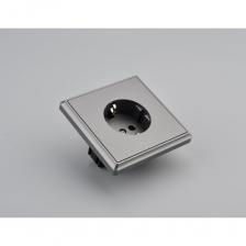 Розетка 1-местная с/з 16А с защ. штор. ALTECH серии ENCORE применяется для подключения однофазных электрических приемников (потребителей) переменного тока напряжением до 250 В частотой 50 Гц. Диапазон рабочих температур от -25 до +45 °C. Макс сечение входящего кабеля - 2х2,5 мм?. Розетка предназначена для скрытой установки внутри сухих помещений, устанавливается в стандартные монтажные коробки . Провод закрепляется с помощью винтовых зажимов, что обеспечивает возможность полного контроля надежности крепления проводов. Наличие заземления стабилизирует подачу тока в приборы и обеспечивает безопасность работы вашей техники. Защитные шторки не допускают попадание в отверстия тонких предметов (спиц, карандашей) и обеспечивают дополнительную защиту от ударов током детей и домашних животных. Шторки открываются только при одновременном нажатии на них.