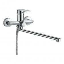 Смеситель для ванны с длинным изливом NENSA изготовлен из высококачественной латуни. Данный смеситель имеет однозахватную конструкцию, что позволяет легко и быстро настраивать температуру и напор воды одной рукой. Корпус смесителей изготовлен из прочной и долговечной латуни, а гальваническое покрытие обеспечивает стильный внешний вид и надежную защиту от коррозии.Переключение между режимами «душ» и «ванна» осуществляется легким поворотом переключателя. Длина излива составляет 350 мм, что обеспечивает комфортное использование и достаточный радиус действия.