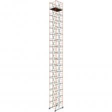 Ключевые характеристики и преимущества:Оптимальные размеры: Базовый блок с размерами 1,6x2,0 метра обеспечивает достаточную площадь рабочей платформы для комфортного размещения как рабочих, так и материалов. Общая высота конструкции составляет 20,8 метра, что позволяет эффективно работать на средних высотах.Прочная конструкция: Вышка-тура изготовлена из высококачественной стали с толщиной металла 1,2 мм. Это гарантирует исключительную прочность, долговечность и устойчивость к нагрузкам, обеспечивая безопасность на всех этапах работ.Надежная секционная сборка: Конструкция состоит из базового блока и секций, что позволяет легко адаптировать высоту вышки под конкретные задачи. В данной комплектации предусмотрена секция с 1, 2 и 3 настилами, что дает возможность регулировать рабочую высоту и количество уровней для размещения инструментов и материалов.Высокая грузоподъемность: Грузоподъемность вышки составляет 250 кг, что позволяет безопасно работать с большинством строительных материалов и инструментов, а также с двумя рабочими одновременно.Простота сборки и демонтажа: Благодаря продуманной конструкции и системе быстрого соединения элементов, вышка-тура легко и быстро собирается и разбирается, что значительно экономит время и силы при транспортировке и установке.Безопасность: Все элементы вышки-туры соответствуют стандартам безопасности. Прочные перила и надежные настилы обеспечивают максимальную защиту от падений.