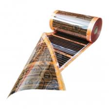 Пленочный теплый пол предназначен для комфортного обогрева любых помещений, укладывается под ламинат, линолеум, ковролин.Корейская инфракрасная пленка EASTEC PTC с эффектом саморегуляции - надежное и безопасное решение для локального и основного обогрева, для обеспечения тепла и уюта в межсезонье, для комфорта и поддержания благоприятного микроклимата в квартире, в доме, на даче, в офисе и др. помещениях. Инфракрасная пленка дает тепло, которое ощущается как тепло солнечного света, поскольку обогрев осуществляется за счет инфракрасных лучей дальнего спектра, генерируемых карбоновым нагревательным элементом. Особенностью пленки является локальное снижение мощности в месте запирания тепла на 30%, что дает защиту от перегрева пленке и финишному покрытию. Пленка с искрозащитой, устойчива к механическим воздействиям, имеет надежное соединение слоев, благодаря фирменной перфорации EASTEC. Площадь укладки пленки рассчитывается с отступом от стен и мебели, укладывается на открытые участки для свободного теплообмена. Мощность 220 Вт/м.кв., что обеспечивает быстрый нагрев для достижения заданной температуры. Рулон длиной 50 метров для монтажа 50 м.кв. теплого пола. Температура нагрева теплого пола должна поддерживаться терморегулятором с подводом термодатчика к пленке.Дополнительно рекомендуется использование подложки (теплоизоляции) из расчета укладки на всю площадь помещения. Корейская лавсановая термоизоляция EASTEC: код товара 27143862 на 10 м.кв. или код товара 27246318 на 5 м.кв.