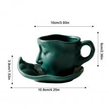 Керамические кружки с подносом Kissing Couple Design