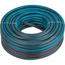 Шланг поливочный STARTUL 1/2 50 м GARDEN ST6045-1/2-50 представляет собой надежное решение для бытовых нужд. Изготовленный из армированного ПВХ, он обеспечивает прочность и долговечность, что делает его идеальным для регулярного использования. Длина шланга составляет 50 метров, что позволяет охватить значительную площадь полива. Диаметр 1/2 дюйма и внутренняя ширина 12.5 мм обеспечивают оптимальный поток воды. Шланг выдерживает давление до 10 бар, что позволяет использовать его в различных условиях. Он сохраняет свои свойства при температуре от -10 до +60 °С, что делает его подходящим для использования в любое время года. Четырехслойная конструкция и толщина стенки 2.3 мм обеспечивают дополнительную защиту от повреждений. Шланг выполнен в черно-зеленом цвете, что придает ему современный вид.