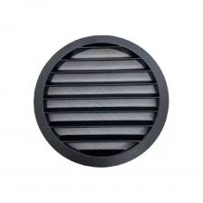 Наружная черная (уличная) алюминиевая антивандальная круглая решетка DSAV диаметр 160мм, с защитной стальной антимоскитной сеткой и наклонными ламелями голландской компании DEC. Решетки сделаны из литого алюминия с наклонными ламелями и обладают высокой прочностью. Решетки оснащены защитной сеткой от насекомых (размер ячеек сетки 2 мм). Применение: уличная решетка; приточная решетка; вытяжная решетка. Описание: настенный монтаж; размеры: 160 мм; цвет: черный. Конструкция: материал корпуса: литой алюминий; крепление: фланец; сетка от насекомых: сталь. Решетки крепятся саморезами или на клей типа жидкие гвозди.