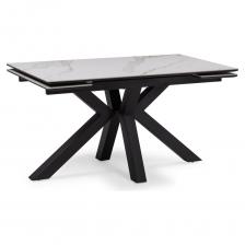 Керамический стол Бронхольм - это настоящее произведение искусства, которое сочетает в себе прочность и элегантность. Каркас и ножки из металла гарантируют стабильность и надежность, а столешница из керамики и МДФ добавляет столу изысканности и красоты. Прямоугольная форма столешницы и механизм трансформации слайдер, позволяющий раскладывать стол от 140 см до 200 см, делают стол Бронхольм универсальным и функциональным. Но что делает этот стол настоящим шедевром - это ножки, собранные в пучок интересной формы, которые придают столу неповторимый характер и уникальность. Благодаря своей прекрасной конструкции и качественным материалам, этот стол станет идеальным выбором для тех, кто ценит красоту и функциональность в интерьере.