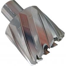 Сверло корончатое (42x30 мм; HSS; Weldon 19) PROTON Т0000020490изготовлено из быстрорежущей стали, режущие кромки выполнены по всей длине рабочей части, что гарантирует долгий срок службы. Имеет двойную грань лезвия и отличается большим ресурсом. Сверло HSS предназначено для высверливания отверстий в конструкционных, низколегированных сталях и цветных металлов, также возможно использование при сверлении закаленной стали. Если не допускать существенного износа, перегрева, сколов и повреждений, можно затачивать неограниченное число раз. Так как корончатое сверло полое внутри, то следует использовать центрирующий штифт (пилот), который обеспечивает удерживание сверла в заданной позиции, благодаря чему достигается идеальная точность. Подходящий штифт для сверл с режущей кромкой 30 мм - 6.34х77 мм, в комплект поставки не входит и приобретается отдельно! Внимание, изображение товара может отличаться от реального! Правильные параметры указаны в технических характеристиках товара.