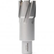 Корончатое сверло с твердосплавными зубьями (TCT) предназначено для высокоскоростного сверления отверстий большого диаметра в самых твердых материалах. Благодаря хвостовику Weldon 19 и твердосплавным напайкам, оно обеспечивает максимальную производительность и долгий срок службы при работе на магнитных сверлильных станках.Высшая прочность и износостойкость: режущая кромка оснащена напайками из карбида вольфрама (твердого сплава), что позволяет работать с самыми твердыми материалами, включая нержавеющую сталь.Максимальная эффективность: конструкция корончатого сверла обеспечивает высокую скорость резания и минимальные усилия.Надежная фиксация: хвостовик Weldon 19 гарантирует отсутствие проскальзывания под экстремальными нагрузками.Чистота обработки: обеспечивает аккуратные и точные отверстия с ровными кромками.Область применения:Сверление конструкционных и нержавеющих сталейОбработка рельсов, чугуна, цветных металлов (алюминий, латунь, олово)Широко используется в металлоконструкциях, машиностроении и при проведении монтажных работ.Для достижения максимальной производительности и продления срока службы сверла настоятельно рекомендуется использовать смазывающе-охлаждающие жидкости (СОЖ) или специальные смазочно-охлаждающие спреи и пасты во время работы.Внимание: сверление с подачей СОЖ! Штифт-выталкиватель поставляется отдельно.