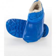 Женские утепленные полусапожки БЕРТА синие 807с-37 имеют удобную колодку. Защищают ноги от влаги, холода и грязи. Низ выполнен из уникального по своим свойствам материала ЭВА. Он очень легкий, не пропускает влагу, устойчив к перепадам температур, сохраняет свои качества при отрицательных температурах. Специальный протектор обеспечивает устойчивость в различных погодных условиях. Верхняя часть сапог выполнена из текстиля, который прекрасно защищает от ветра и холода. Утеплитель из искусственного меха создает дополнительный комфорт.