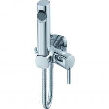 Гигиенический душ Haiba - идеальное решение для поддержания чистоты и свежести в вашей ванной комнате. Выполнен из высококачественной латуни, что гарантирует его прочность и долговечность. Встроенный керамический картридж обеспечивает плавную и надежную регулировку температуры воды. Длинный 120-сантиметровый шланг позволяет свободно перемещаться и комфортно использовать гигиенический душ. Однорежимная лейка изготовлена из прочного ABS-пластика, что делает ее легкой и простой в уходе. Благодаря компактным размерам и простому дизайну, гигиенический душ легко вписывается в любой интерьер ванной комнаты. В комплекте с душем идут эксцентрики, которые помогут быстро и легко установить его на стену. Гигиенический душ Haiba станет незаменимым помощником в вашей ежедневной рутине и обеспечит максимальный комфорт и гигиену.