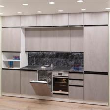 Кухонный гарнитур трёхуровневый в полоток «Сюита люкс», 3000x600 мм, цвет бетон светлый/белый