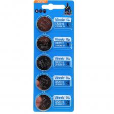 Литиевые батарейки VINNIC представляют собой высококачественные источники питания для широкого спектра повседневной электроники. Благодаря передовым технологиям производства, батарейки VINNIC обеспечивают надежную и длительную работу устройств, превосходя ожидания даже самых требовательных пользователей. Длительный срок службы: литиевые батарейки VINNIC обеспечивают долговременную работу всех ваших устройств, будь то пульты ДУ, фонарики, игрушки или домашние электронные приборы. Надежность: Отличаются высокой надежностью в различных условиях использования, сохраняя эффективность даже при экстремальных температурах. Защита от утечки: Современная формула предотвращает утечку электролита, защищая электронные устройства от повреждений. Экологичность: VINNIC стремится минимизировать экологический отпечаток, используя безопасные и невредные материалы в производстве своих батареек. Универсальное использование: Подходят для широкого спектра устройств, обеспечивая их эффективную работу. Выгодная упаковка: Батарейки предлагаются в упаковках различного размера, обеспечивая удобство и выгоду для всех видов потребителей. Подходит для: Литиевые батарейки VINNIC идеально подходят для использования в повседневных устройствах, таких как пульты управления, игрушки, фонари, часы, удаленные датчики и многие другие.