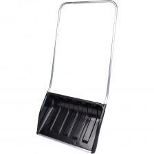 Движок для уборки снега со стальной рукояткой облегчает уборку снега на больших площадях. Надежность и долговечность — ковш из ударопрочного и морозостойкого полипропилена выдерживает температуру до - 30°С. Прочность — ребра жесткости обеспечивают устойчивость к высоким нагрузкам. Защитная алюминиевая планка — ковш устойчив к износу и механическим повреждениям, а также успешно чистит плотный снег. Эффективная работа — глубокий ковш с бортиками вмещает большое количество снега. Комфортная работа - П-образная рукоятка минимизирует нагрузку на позвоночник.