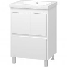 Бренд Misty известен на отечественном рынке уже более 18 лет. Компания производит мебель для ванных комнат, используя качественные влагостойкие материалы, благодаря чему гарантийный срок службы продукции составляет 10 лет. Дополнительную защиту корпуса обеспечивают несколько слоев итальянской эмали, а бесперебойную работу выдвижных частей – фурнитура марок Blum, Hettich, Boyard