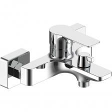 Представляем вашему вниманию высококачественный настенный смеситель для ванны ARGOTECH PROFF в стильном хромированном исполнении. Этот однорычажный смеситель сочетает в себе современный дизайн, надежность и удобство использования, что делает его отличным выбором для вашей ванной комнаты. Идеально подходит для Современных ванных комнат Обновления интерьера Обеспечения комфортного и долговечного использования Выбирая ARGOTECH PROFF, вы получаете качественный, стильный и функциональный смеситель, который прослужит вам долгие годы и станет надежным дополнением вашей ванной комнаты.