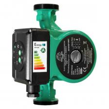 Циркуляционный насос Omnigena Omega-2 25/60 AUTO 130 предназначен для принудительной циркуляции в малых и средних контурах центрального отопления. Главная особенность линейки Omega-2 - энергосбережение. Насос позволяет автоматически управлять расходом энергии в зависимости от ситуации. Минимальное потребление данных насосов 5 Вт. Насос регулирует производительность исходя из потребностей системы, самостоятельно замеряет температуру воды и давление в подающем контуре. Исходя из этих параметров подбирается скорость работы насоса. Легок в управлении, надежен в использовании. ВНИМАНИЕ. Запрещено применение электронасосов OMEGA 2 в системах отопления, содержащих иную жидкость, чем вода!!! Запрещено применение этих моделей в случае наличия постоянного загрязнения (например, куски ржавчины, накипь). В таких случаях система требует тщательной промывки. Перед насосом всегда должен быть установлен осадочный фильтр. Температура воды в цикле не может превышать 110°С и не может быть менее чем 5°С. В режиме постоянного напора, (CP1,CP2) насос составляет постоянное давление на подаче, не зависящее от расхода. В режиме (PP1,PP2) автоматического регулирования напора, при увеличении расхода растёт давление на подаче, как показано на графике. Эти режимы позволяют не напрягать мотор при уменьшении потребления системы, например, когда батарея закрыта, благодаря автоматическому снижению оборотов двигателя. В режиме Auto так же регулирование напора происходит в зависимости от потребностей системы.