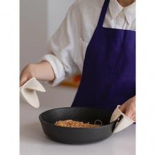 Силиконовые прихватки HilZz, 2 штуки, белые