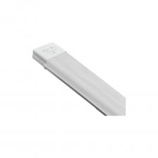 Светильник светодиодный FL-LED LPO-L63 54W 6400K Prisma IP20 представляет собой надежное решение для освещения внутренних пространств. Он оснащен встроенными светодиодами, что исключает необходимость замены лампочек и обеспечивает долгий срок службы. Мощность светильника составляет 54 Вт, что позволяет создавать яркий световой поток в 5400 люмен. Цветовая температура в 6400 К обеспечивает холодный белый свет, подходящий для рабочих и общественных помещений. Корпус и плафон выполнены из пластика, что делает конструкцию легкой и удобной для монтажа. Светильник имеет накладное крепление и прямоугольную форму, что упрощает его установку на потолке. Степень защиты IP20 делает его подходящим для использования в сухих помещениях. Размеры светильника составляют 1200х63х24 мм, что позволяет эффективно освещать большие площади.