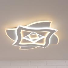 Люстра потолочная Gameto 62097-500 - это изысканное сочетание надежных материалов и современного дизайна. Её лаконичные линии и формы добавят утонченности и функциональности вашему дому.ХарактеристикиЦвет: белый; Площадь освещения: до 20 м?; Основание: металл; Монтаж: к основанию люстры с помощью планки.Большой радиус освещенияМощность светодиодной люстры составляет 200 Вт и освещает площадь до 20 м?. Подходит для натяжных потолков, гипсокартонных, деревянных и бетонных.Экономия энергииПотолочная люстра светодиодная экономит энергию, так как не излучает ультрафиолет и инфракрасный свет. Она безвредна для здоровья и предотвращает выцветание материалов. Акриловые вставки прячут светодиоды, исключая ослепление и мерцание.Простота сборки и установкиПлафоны устанавливаются на основание потолочного светильника с помощью коротких втулок. Светильник светодиодный легко монтируется на потолок при помощи монтажной планки и винтов.Удалённое управлениеЛюстра потолочная светодиодная с пультом имеет 2 режима управления: пульт дистанционного управления и клавиша включения. В комплект светодиодной потолочной люстры входит пульт дистанционного управления на батарейках. Сами батарейки (тип AAA) приобретаются отдельно.