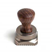 Равиольница - штамп форма для изготовления равиоли Marcato Ravioli Stamp квадрат 60 х 60 mm, канадский грецкий орех, шампань Равиольница - штамп форма для изготовления равиоли Marcato Ravioli Stamp квадрат 60 х 60 mm, канадский грецкий орех, шампань