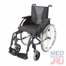 Инвалидная кресло-коляска Invacare Action 3 с литыми задними колесами
