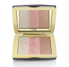 Illuminating Face Palette - Sunlit Палитра хайлайтеров для блистательного макияжа "Сияние солнца" 4,5г Illuminating Face Palette - Sunlit Палитра хайлайтеров для блистательного макияжа "Сияние солнца" 4,5г