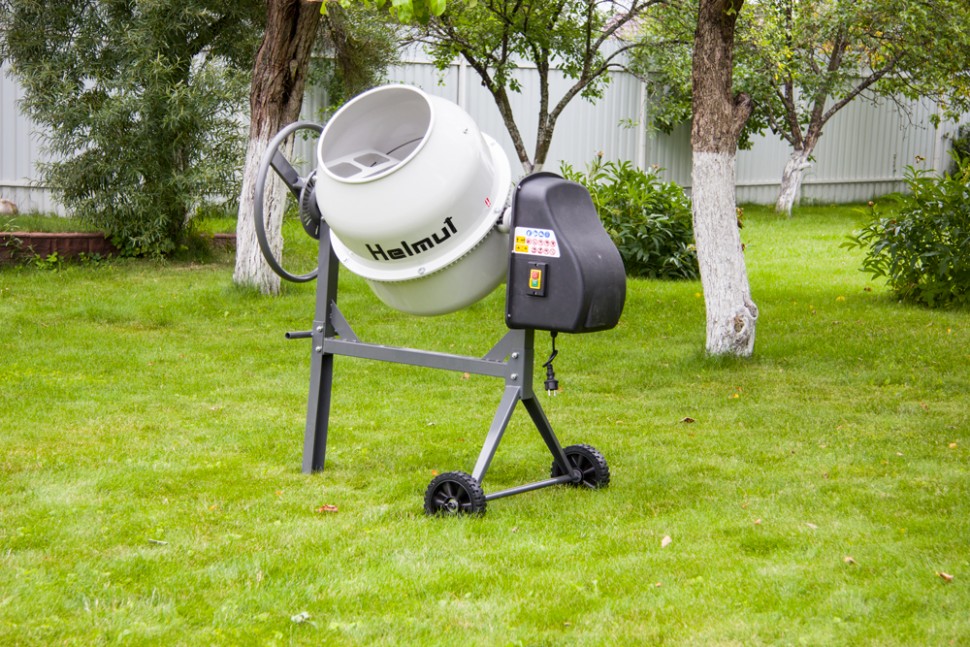 Бетоносмеситель helmut bm200 hl-17. Bm 140. Бетономешалка иола 260. Бетономешалка редукторная тирасполь. Бетоносмеситель вихрь бм-230.