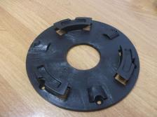 Аксессуары для уборочной и моечной техники Lavor Фланец щетки с технологическим отверстием для монтажа. Запасные части для поломоечных машин. Пластик. Внимание, изображение товара может отличаться