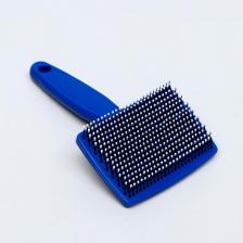 Инструмент для ухода за животными Пижон Пуходерка пластиковая мягкая с закругленными зубьями, средняя, 9 х 15,5 см, синяя