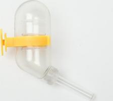 Кормушка Пижон Поилка для грызунов 60 мл, 12 х 4 см, прозрачная с жёлтым креплением