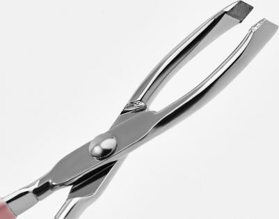 Пинцет-ножницы для бровей со скошенными кончиками SCISSOR TWEEZER 1 шт – фото 4