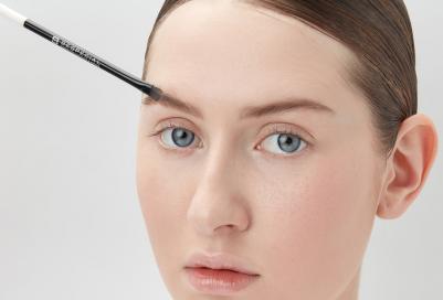 Кисть для бровей Brow makeup brush for cream textures 1 шт – фото 2