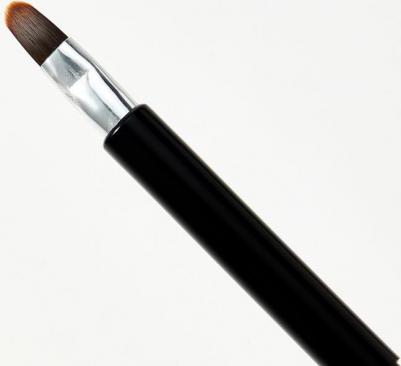 КИСТЬ КОСМЕТИЧЕСКАЯ #318 Retractable Lip Brush 1 шт – фото 6