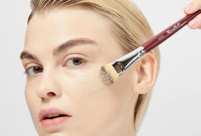 Аксессуары для макияжа Кисть ho20 овальная из синтетики для тона и коррекции – фото 2