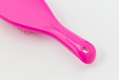 Расческа The Wet Detangler Mini Runway Pink – фото 3