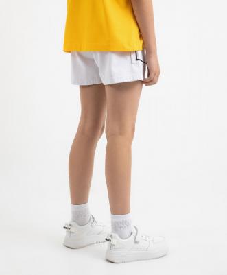 Шорты джинсовые с накладными карманами белые для девочек (140) – фото 4