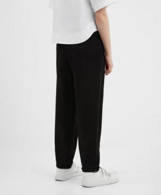 Брюки текстильные зауженные чёрные для девочки (170) – фото 2