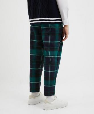 Брюки зауженные в клетку с поясом на резинке зелёные для девочки (146) – фото 4