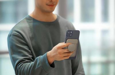 Магнитный бумажник Flixa Magnetic Card Wallet with MagSafe Lichen Green – фото 3