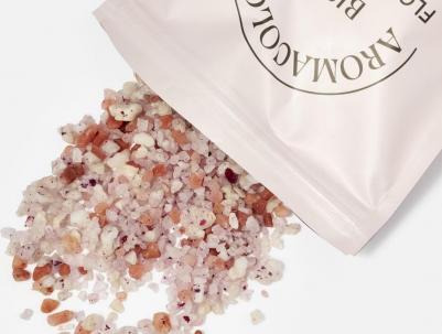 Соль для ванны Aromacologie успокаивающая с цветками гибискуса 330 г – фото 1