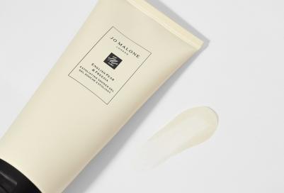 Женская парфюмерия Гель-скраб для тела очищающий English Pear & Freesia Exfoliating Shower Gel 0690251079629 – фото 2