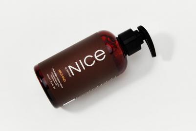 Жидкое мыло для рук парфюмированное "Wild Oud" с дозатором 0,3л – фото 5