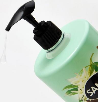 Гель для душа подарит вашей коже естественное увлажнение. Гель в экономичной упаковке с удобным дозатором подойдёт для всех типов кожи. Можно – фото 1