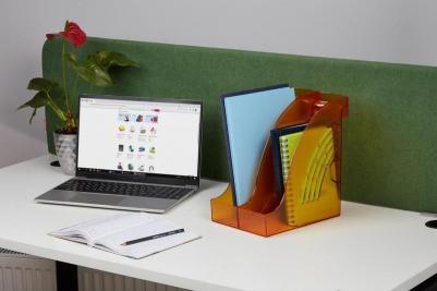 Подставка для канцелярских мелочей Яркий офис 12 отделений прозрачная оранжевая
