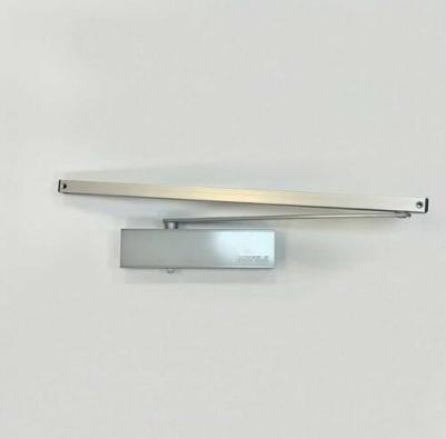 Доводчик DCL 61 со скользящей тягой без фиксатора, серый (931.84.139) – фото 1