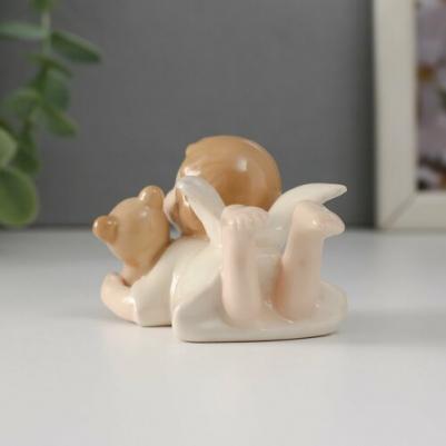 Сувенир керамика "Малышка-ангел лежит с медвежонком" 8.5х4.8х5 см – фото 1