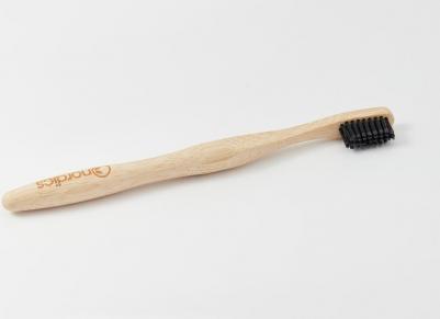 Зубная щетка бамбуковая Charcoal Bristles – фото 7